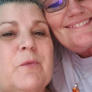 Meet your Posher, Roxanna